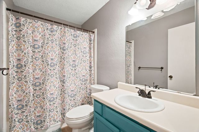 4837 Thistledown Drive, Fort Worth, TX 76137