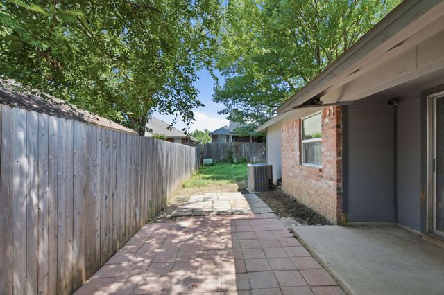 4837 Thistledown Drive, Fort Worth, TX 76137