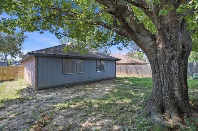 4837 Thistledown Drive, Fort Worth, TX 76137