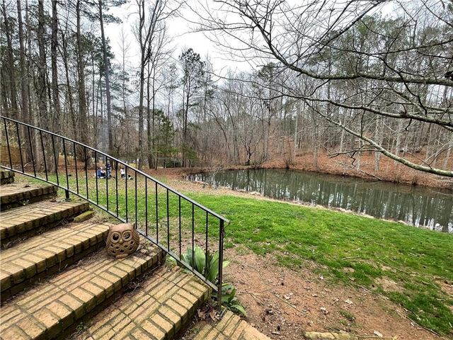 1940 Honey Creek SW Road, Conyers, GA 30094