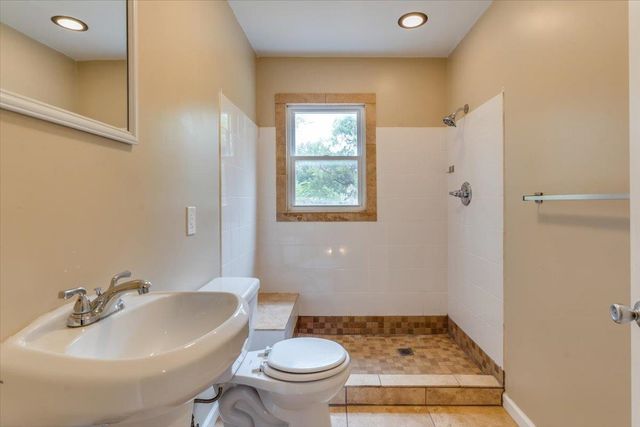 2410 E Wilma, Wichita, KS 67211