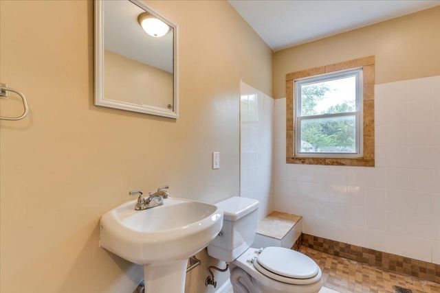2410 E Wilma, Wichita, KS 67211