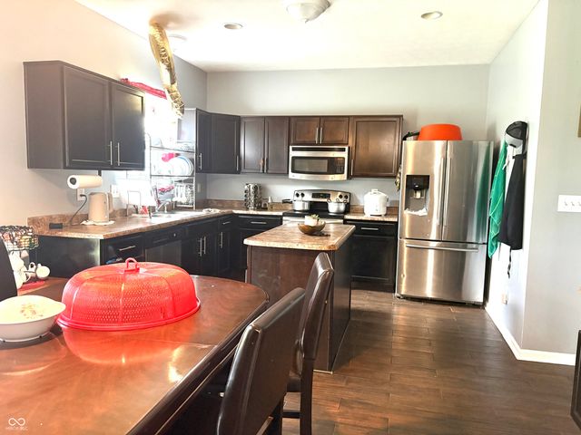 2702 Ashton Lane, Greenwood, IN 46143