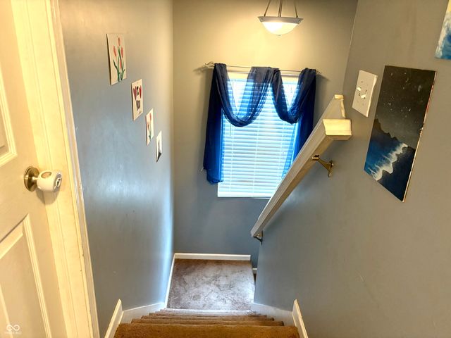 2702 Ashton Lane, Greenwood, IN 46143