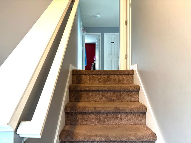 2702 Ashton Lane, Greenwood, IN 46143