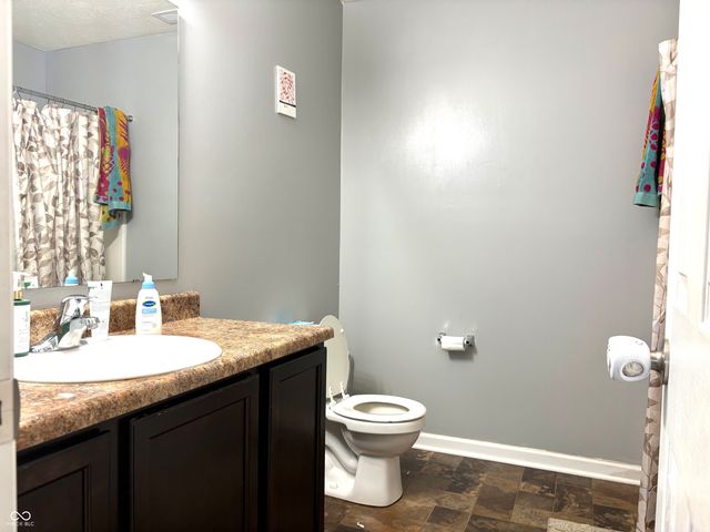 2702 Ashton Lane, Greenwood, IN 46143