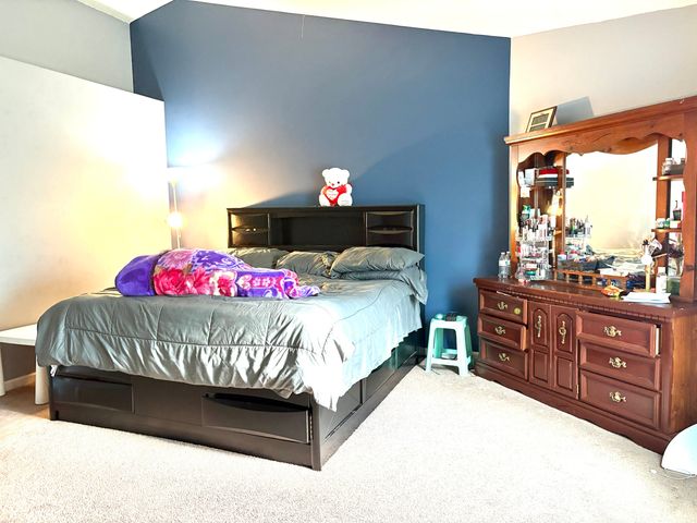 2702 Ashton Lane, Greenwood, IN 46143