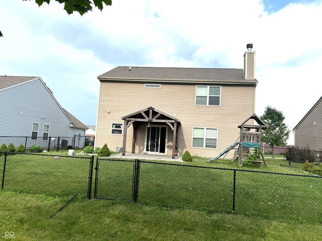2702 Ashton Lane, Greenwood, IN 46143