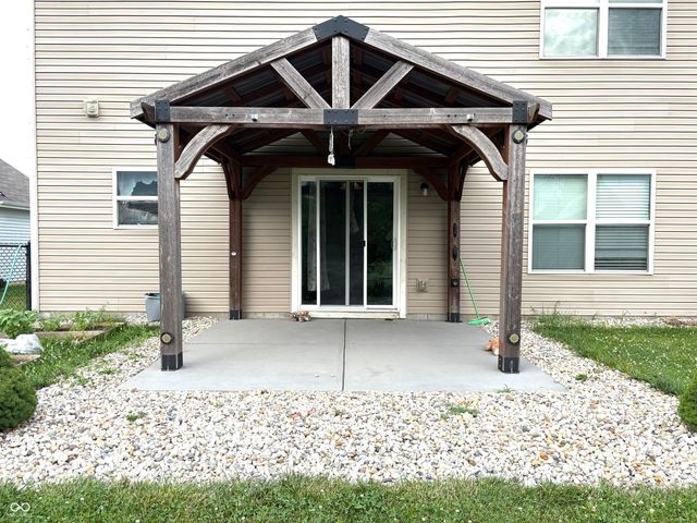 2702 Ashton Lane, Greenwood, IN 46143