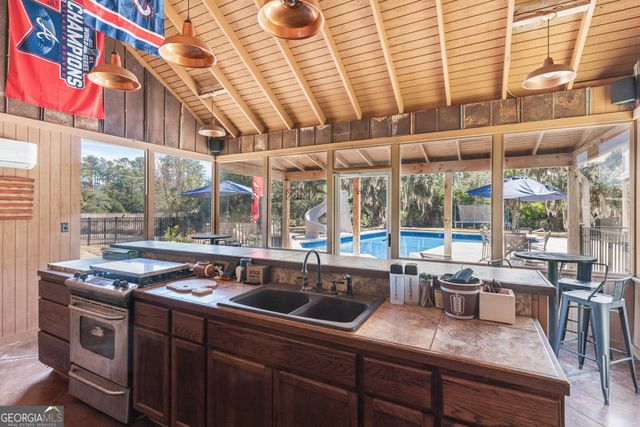 210 Sandpiper Road, Brunswick, GA 31523