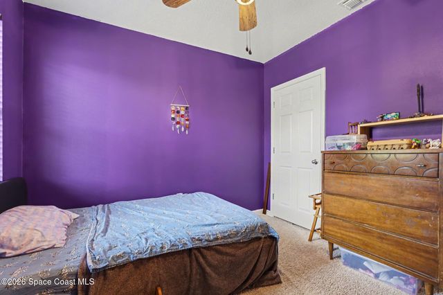 1563 Leeward Avenue SE, Palm Bay, FL 32909