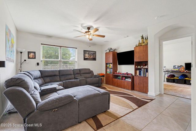 1563 Leeward Avenue SE, Palm Bay, FL 32909