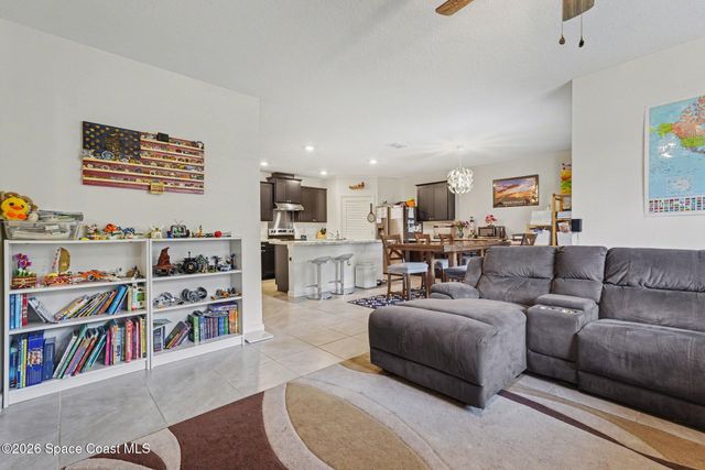 1563 Leeward Avenue SE, Palm Bay, FL 32909