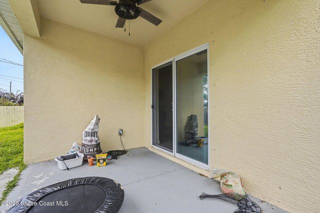 1563 Leeward Avenue SE, Palm Bay, FL 32909