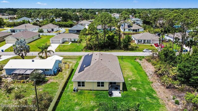 1563 Leeward Avenue SE, Palm Bay, FL 32909