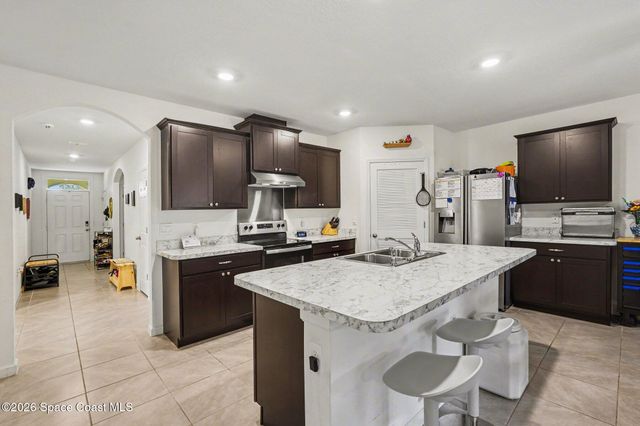 1563 Leeward Avenue SE, Palm Bay, FL 32909