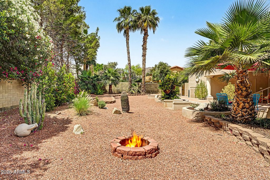 Image 11 of property listing at 3521 E CHEROKEE Street, Phoenix, AZ 85044