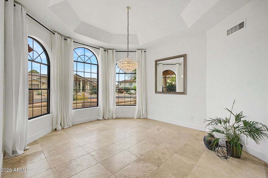Image 15 of property listing at 3521 E CHEROKEE Street, Phoenix, AZ 85044