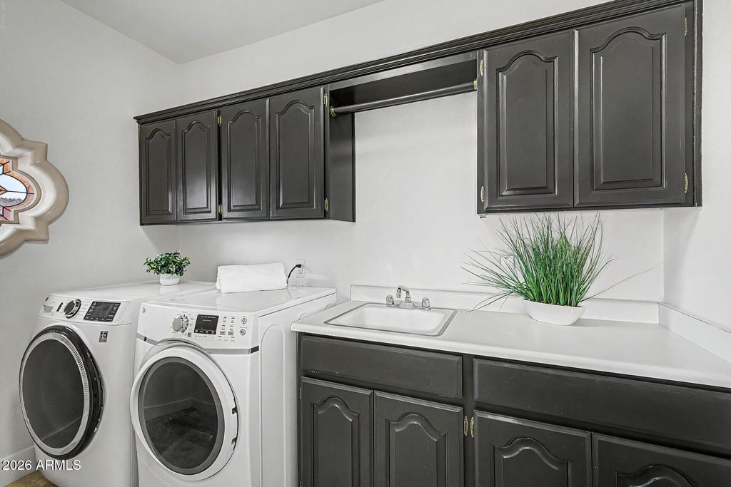 Image 33 of property listing at 3521 E CHEROKEE Street, Phoenix, AZ 85044