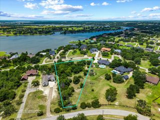 1915 W Emerald Bend Court, Granbury, TX 76049