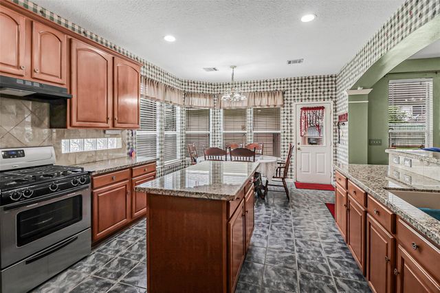 11207 Hillside Glen Trail, Houston, TX 77065