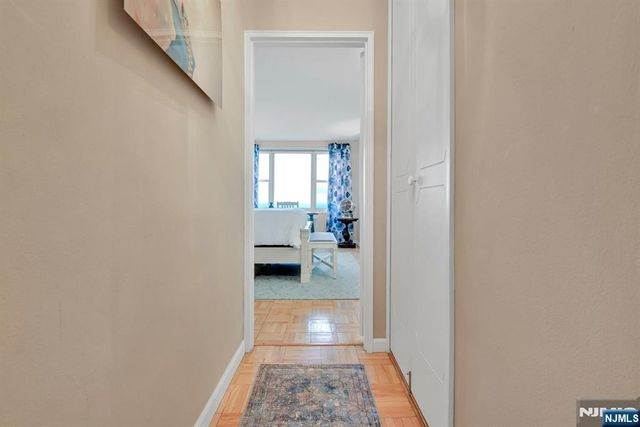 2000 Linwood Avenue 18B, Fort Lee, NJ 07024