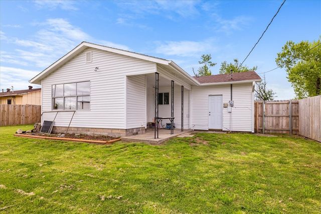 1405 W Beech Drive, Rogers, AR 72756