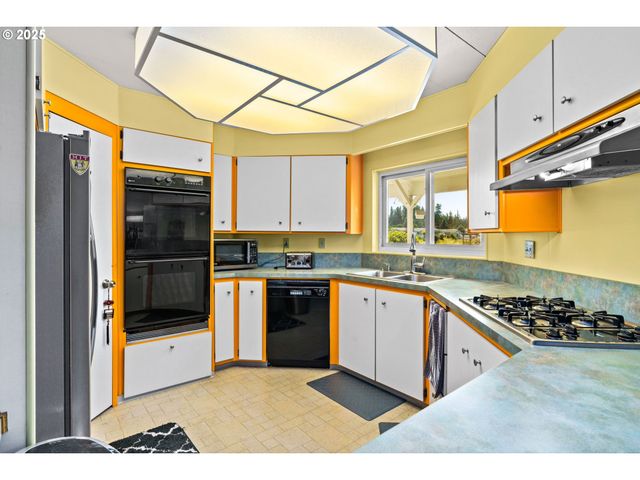 85715 HAMPSTEAD Ln, Eugene, OR 97405