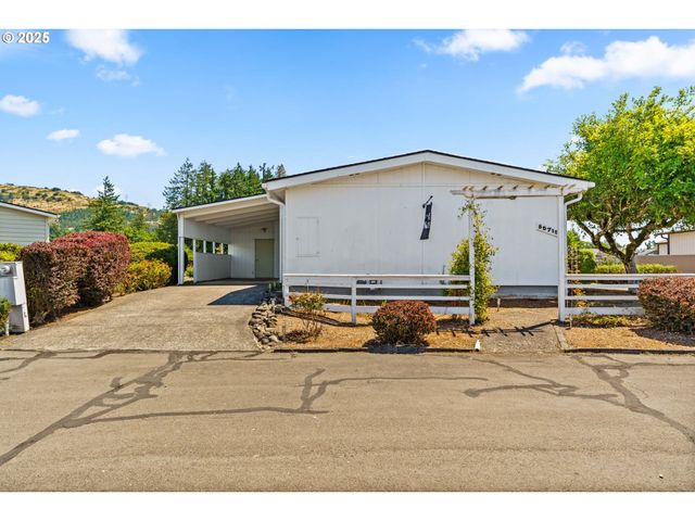85715 HAMPSTEAD Ln, Eugene, OR 97405