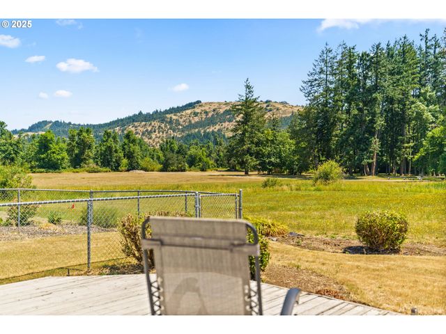 85715 HAMPSTEAD Ln, Eugene, OR 97405