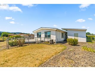 85715 HAMPSTEAD Ln, Eugene, OR 97405