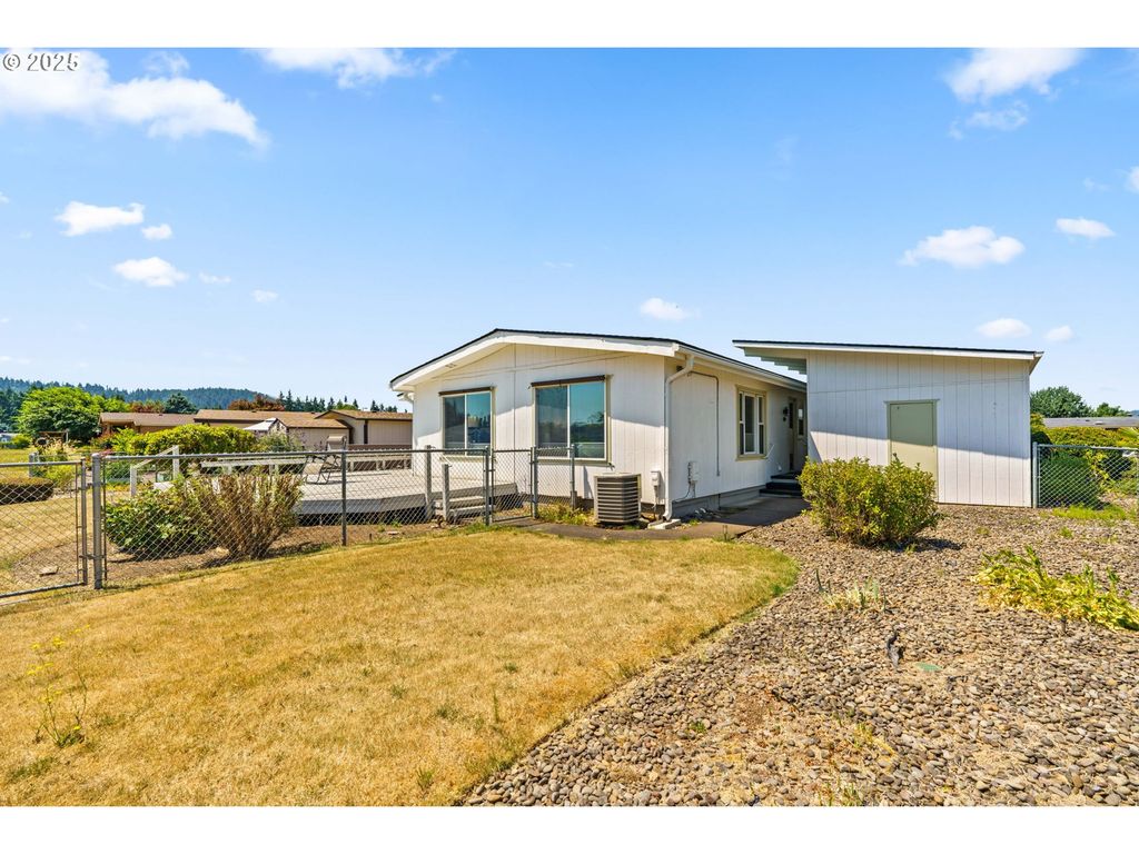 85715 HAMPSTEAD Ln, Eugene, OR 97405