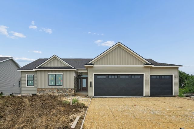 6113 Duggleby Avenue, Davenport, IA 52807
