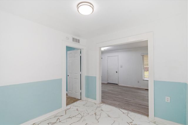 18428 Brady, Redford, MI 48240