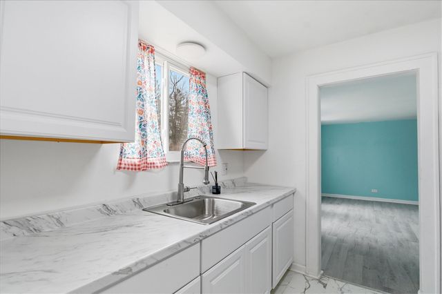 18428 Brady, Redford, MI 48240