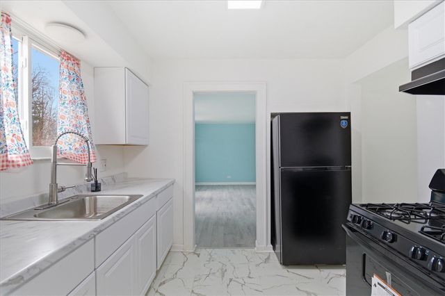 18428 Brady, Redford, MI 48240