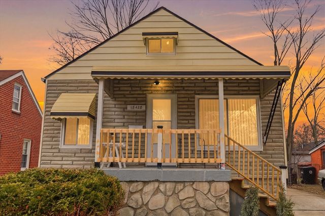 18428 Brady, Redford, MI 48240