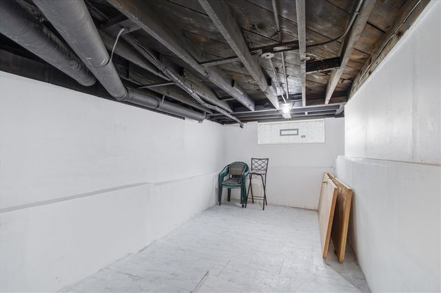 18428 Brady, Redford, MI 48240