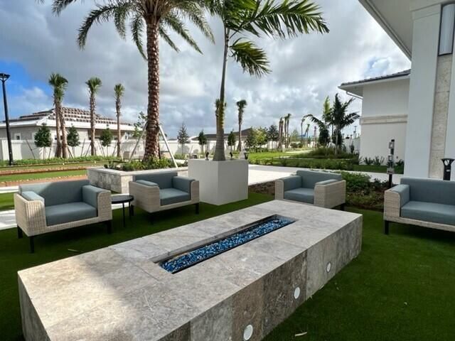 10112 Timber Creek Way, Palm Beach Gardens, FL 33412