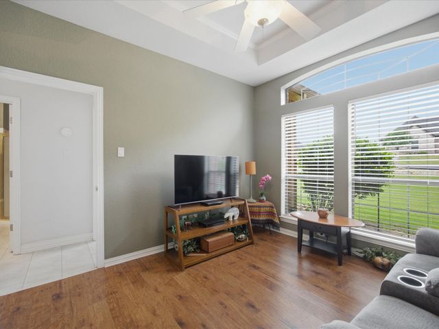 10106 Ravenswood Road, Granbury, TX 76049