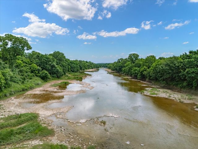 10106 Ravenswood Road, Granbury, TX 76049