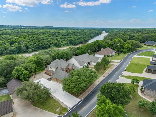 10106 Ravenswood Road, Granbury, TX 76049