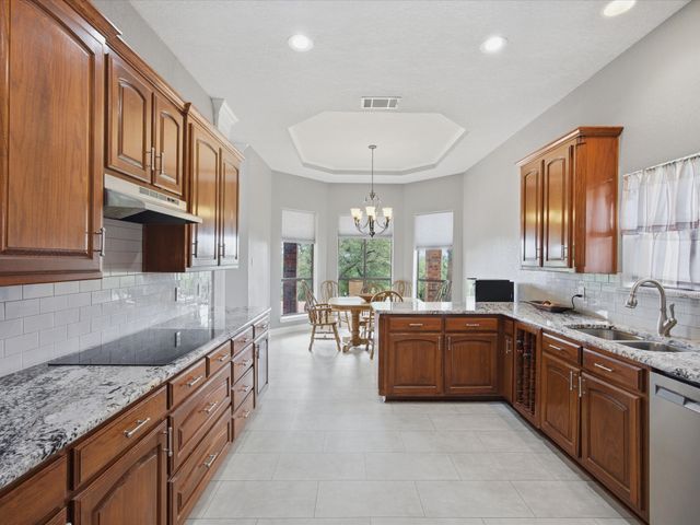 10106 Ravenswood Road, Granbury, TX 76049
