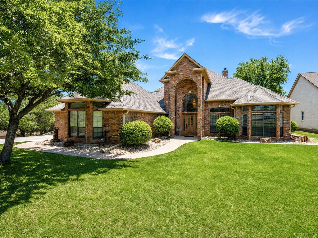 10106 Ravenswood Road, Granbury, TX 76049
