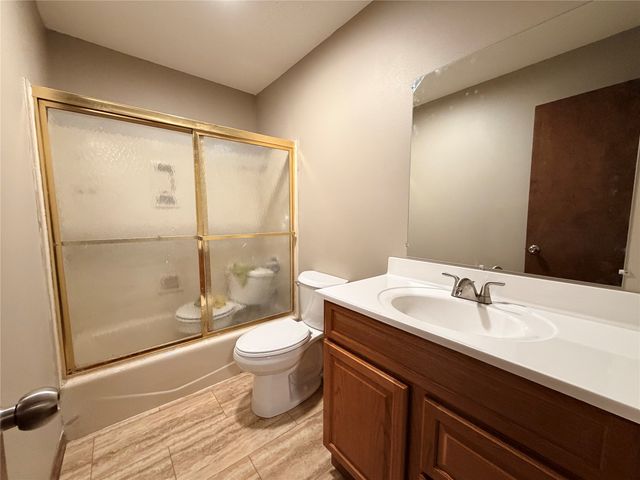 4305 69th Street, Urbandale, IA 50322