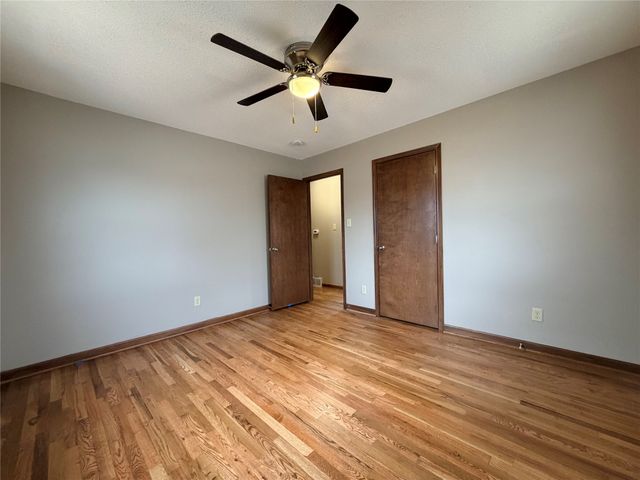 4305 69th Street, Urbandale, IA 50322