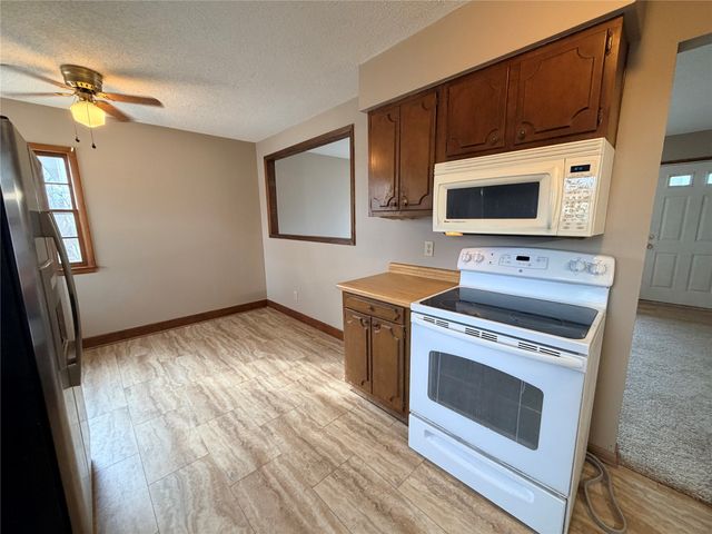 4305 69th Street, Urbandale, IA 50322