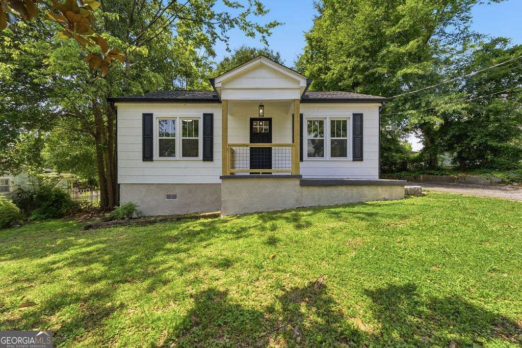 11 Circle Drive, Rossville, GA 30741