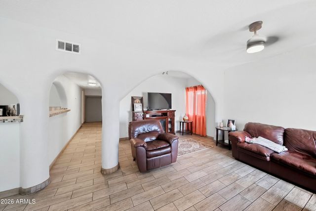 1015 E Moreland Street, Phoenix, AZ 85006