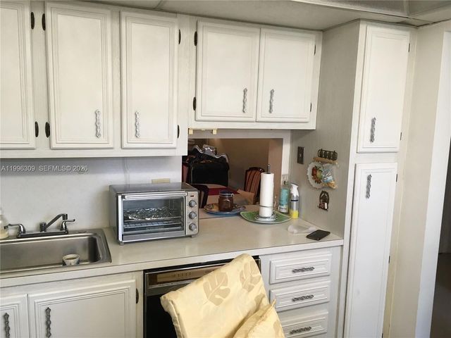 300 NE 26th Avenue 314, Boynton Beach, FL 33435